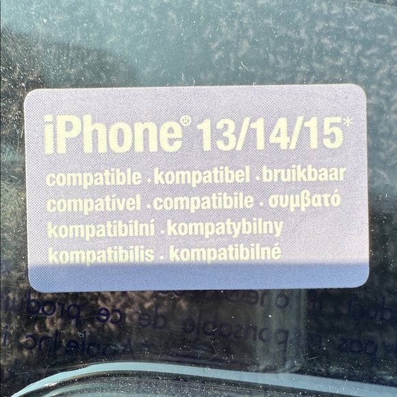 Claire's Wicked Green and Pink Phone Case, featuring the Wicked Witch and Glinda - Picture 3 of 5